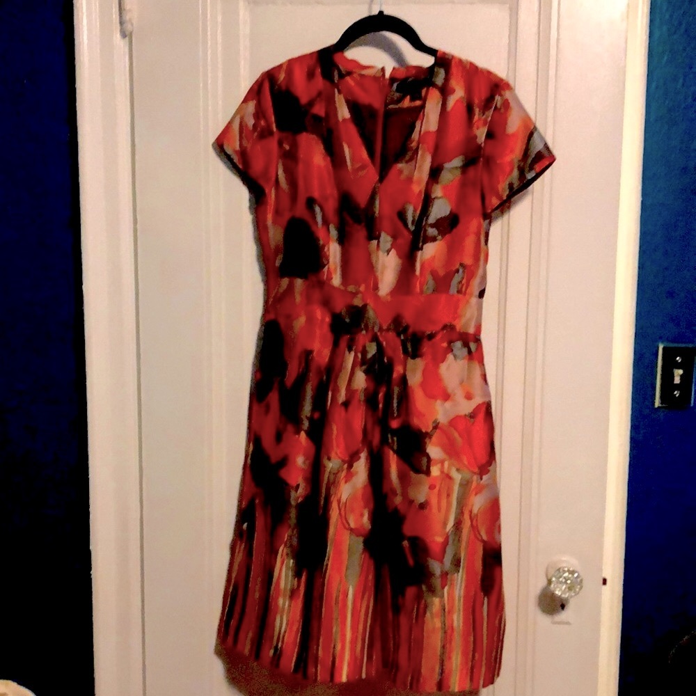 Silk abstract floral Banana Republic dress Size 2